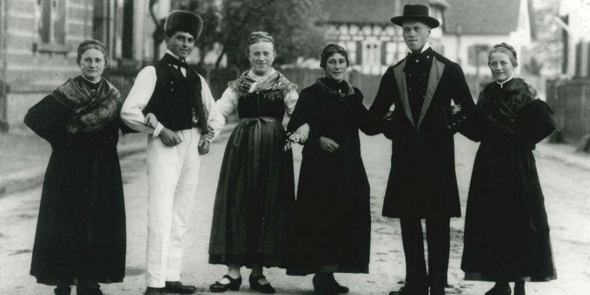 Tracht um 1930  Tracht um 1930